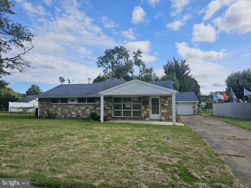 1353 Thomson Road, ABINGTON, PA, 19001 | Card Image