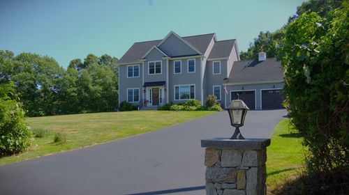277 Yew St, Douglas, MA, 01516-2348 | Card Image
