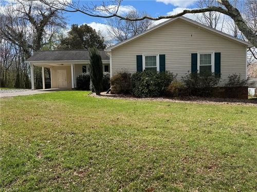 106 Meta Ct, King, NC, 27021-9744 | Card Image