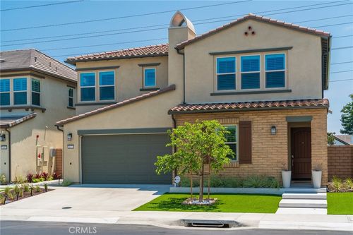 9672 Dawning Dr, Huntington Beach, CA, 92646-7534 | Card Image