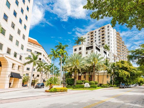 602-888 S Douglas Rd, Coral Gables, FL, 33134-7566 | Card Image