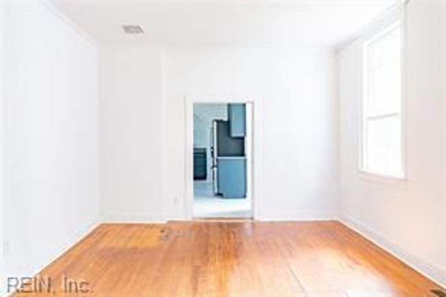 525 Main St, House other with 6 bedrooms, 3 bathrooms and null parking in Mathews VA | Image 14