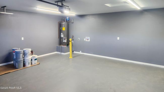 2 Car Garage | Image 27