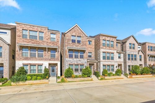 106 Settlers Way, Euless, TX, 76040-4693 | Card Image