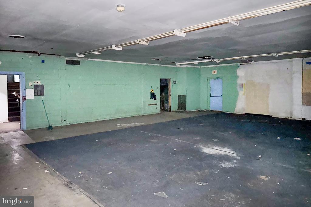Commercial Sale in CAMDEN 5