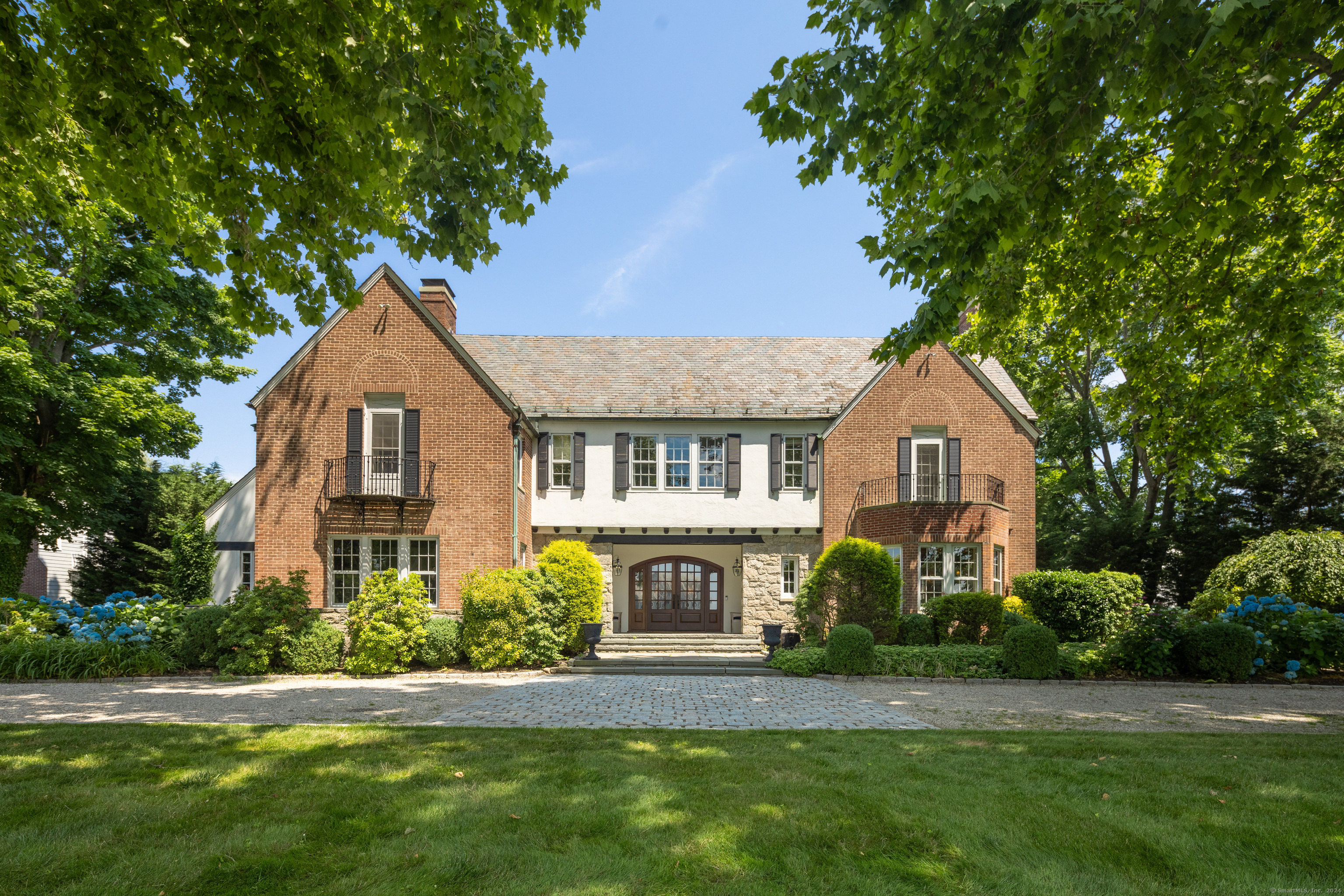 Saddle Rock Rd, Stamford, CT 06902