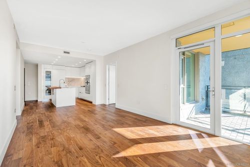 203-389 W 59th Ave, Vancouver, BC, V5X0J4 | Card Image
