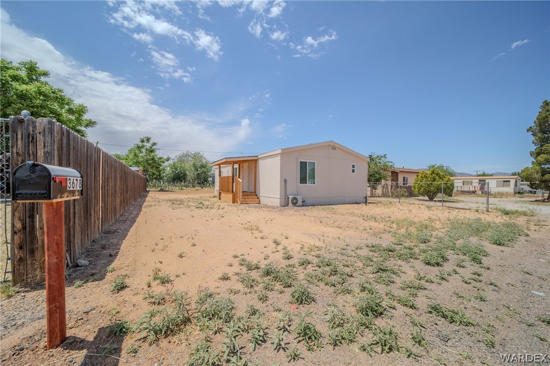 Canary Ln, Kingman, AZ 86409