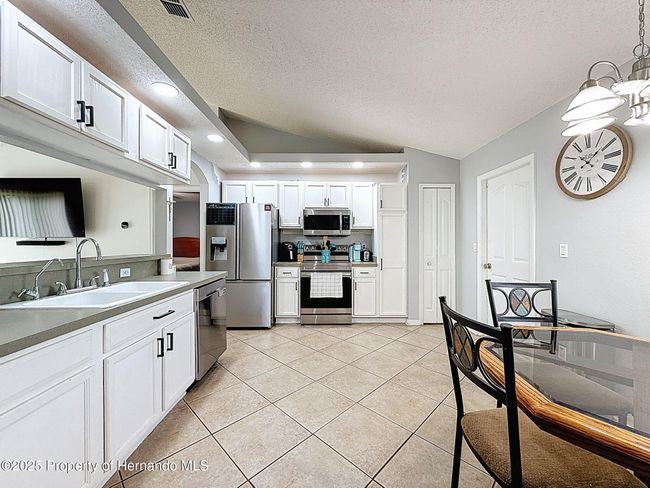 6042 Sunday Rd, House other with 3 bedrooms, 2 bathrooms and null parking in Spring Hill FL | Image 8