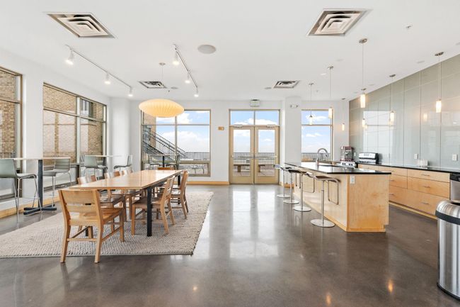Top floor party room | Image 18