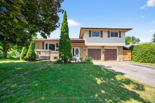 242 East St, Holland Landing, ON, L9N1K8 | Card Image