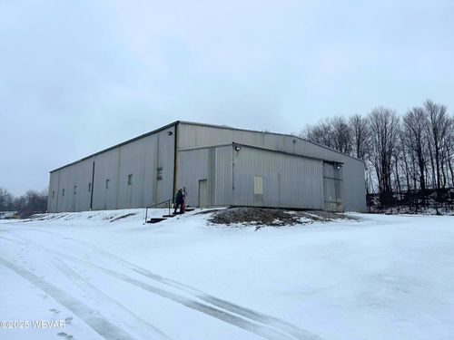 18 6th Ave, Union City, PA, 16438-1200 | Card Image