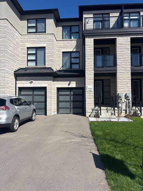 250 Vermont Ave, Newmarket, ON, L3X0M5 | Card Image