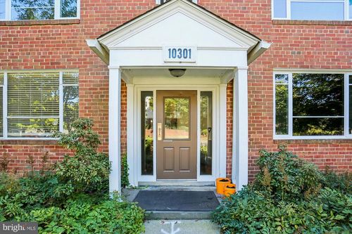 apt-201-10301 Montrose Ave, BETHESDA, MD, 20814-4107 | Card Image