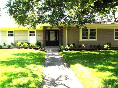 2490 Harrison St, Beaumont, TX, 77702-1710 | Card Image