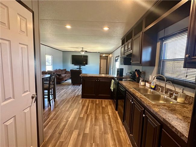 1708 Hill St, House other with 3 bedrooms, 2 bathrooms and null parking in Three Rivers TX | Image 6