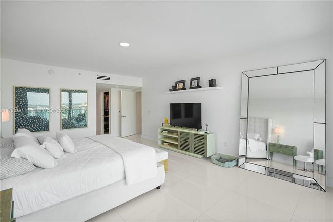UNIT-2807 - 3301 Ne 183 Rd St, Condo with 3 bedrooms, 4 bathrooms and null parking in Aventura FL | Image 26