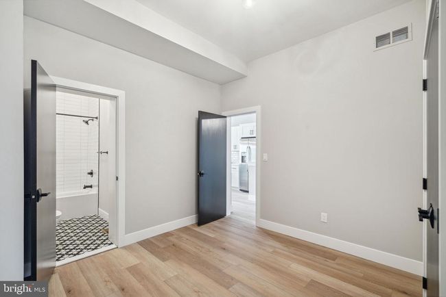 163 East St, Townhouse with 4 bedrooms, 3 bathrooms and null parking in PHILADELPHIA PA | Image 16