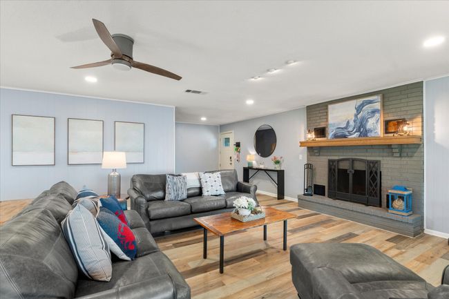 1948 Bounty View Dr, House other with 3 bedrooms, 3 bathrooms and null parking in Tool TX | Image 16