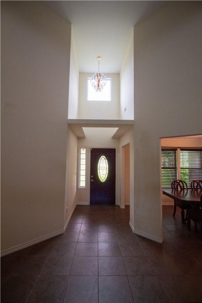 125 Red Bird Rdg, House other with 4 bedrooms, 3 bathrooms and null parking in Beeville TX | Image 7