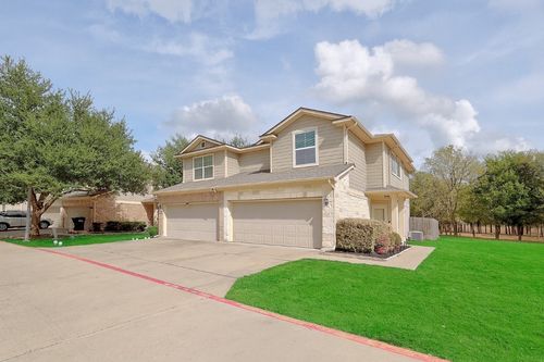 unit-b-812 Emily Dickenson Dr, Pflugerville, TX, 78660-6613 | Card Image