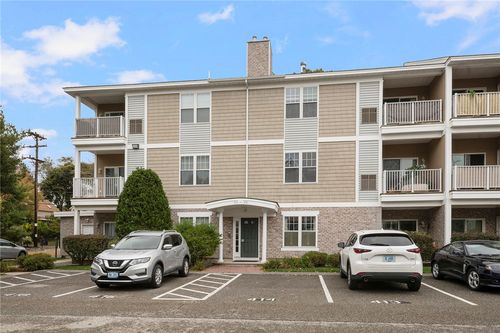 unit-417-200 Roger Williams Ave, Rumford, RI, 02916-3375 | Card Image