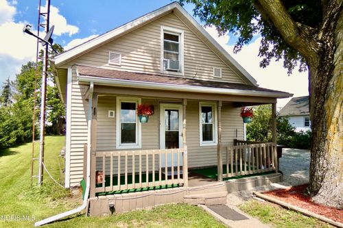 490 Fisher Street, Napoleon, OH, 43545 | Card Image