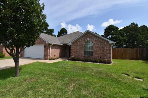 413 Maggie Cir, Flint, TX, 75762-9575 | Card Image