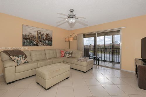 409b-950 Sw 138th Ave, Pembroke Pines, FL, 33027-6951 | Card Image