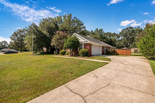 9556 Bridgeton Ct, Mobile, AL, 36695-7417 | Card Image