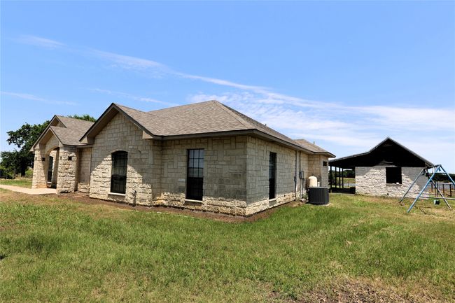 8016 Lights Ranch Rd, Home with 5 bedrooms, 4 bathrooms and null parking in Pilot Point TX | Image 4