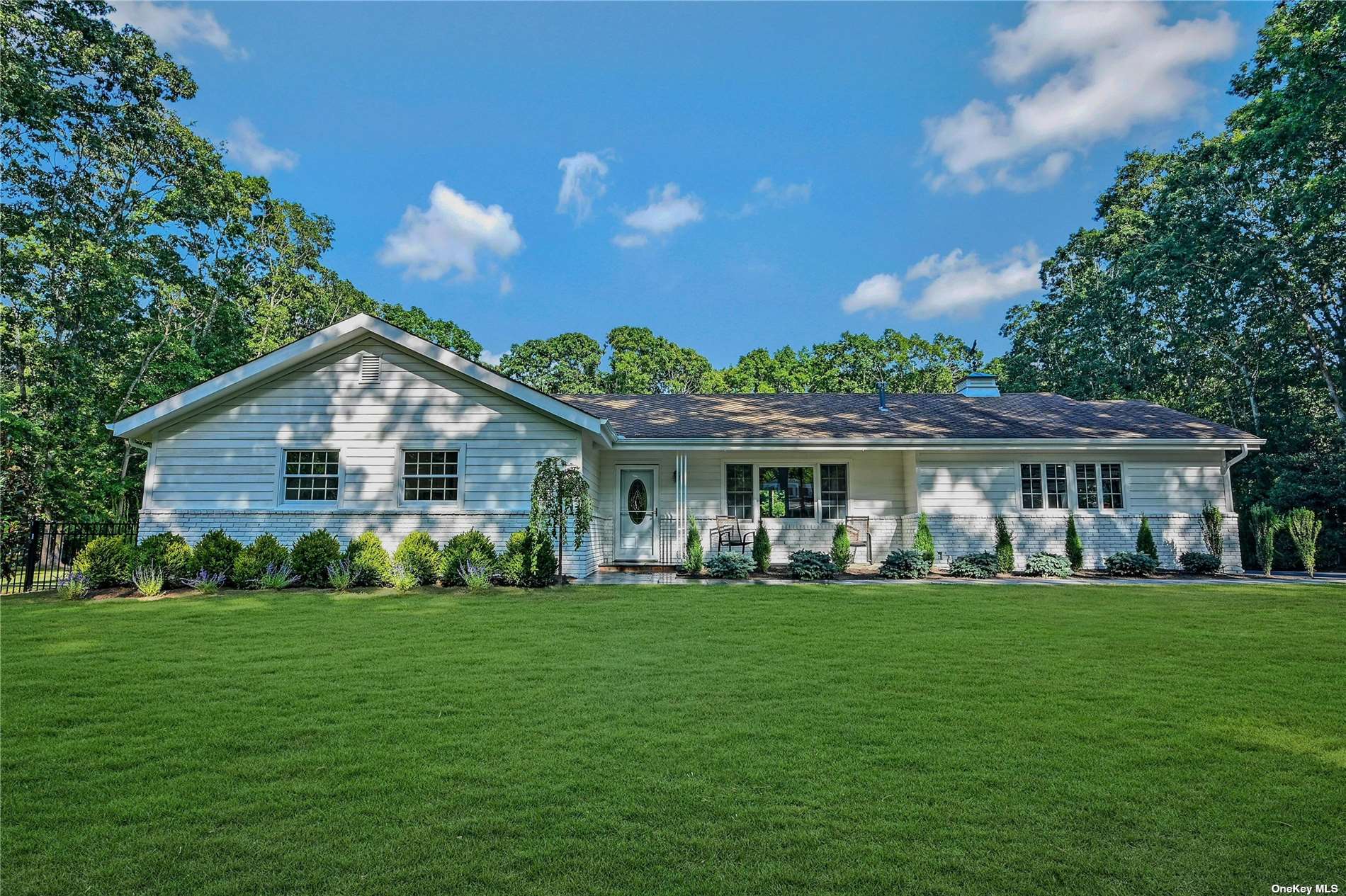 Carol Ave, Manorville, NY 11949