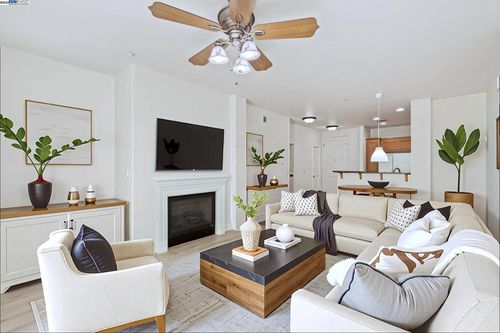 apt-101-3290 Maguire Way, Dublin, CA, 94568-4707 | Card Image