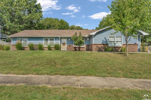 3600 Parkview Ct, Lawrence, KS, 66049-3322 | Card Image