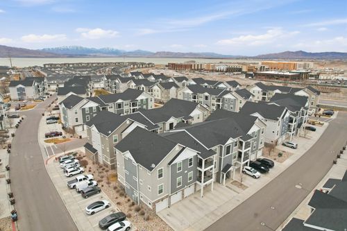 625 N Emery Ln, Vineyard, UT, 84059-6532 | Card Image