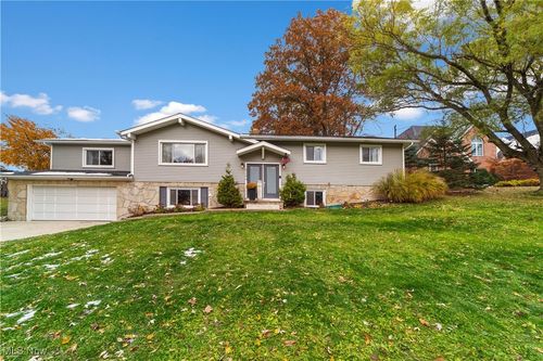 5284 Wiltshire Rd, North Royalton, OH, 44133-6558 | Card Image