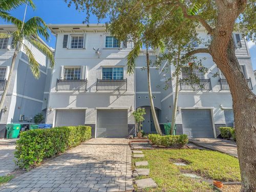 3587-3587 Nw 14th Ct, Fort Lauderdale, FL, 33311-8486 | Card Image