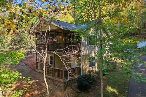 604 Monte Wood Cir, Pigeon Forge, TN, 37863-5700 | Card Image