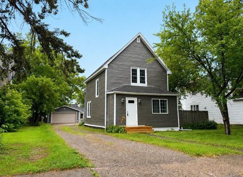816 N Summit St, Spooner, WI, 54801-1317 | Card Image