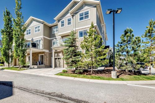 201 Evanston Manor Nw, Calgary, AB, T3P0R8 | Card Image