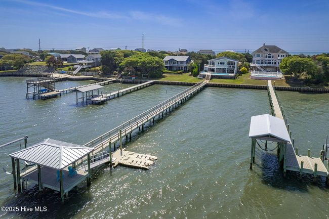 1408 Emerald Dr, House other with 3 bedrooms, 5 bathrooms and 1 parking in Emerald Isle NC | Image 45