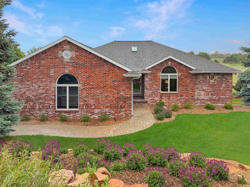 27 Golfside Dr, Pleasanton, NE, 68866-3098 | Card Image