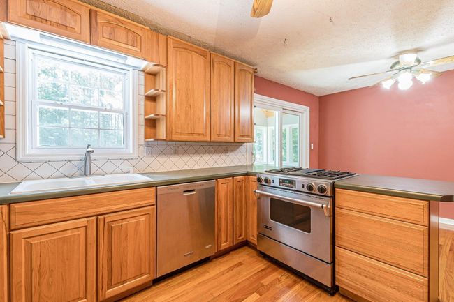 1130 Coan Dr, Home with 3 bedrooms, 2 bathrooms and null parking in Locust Grove GA | Image 26