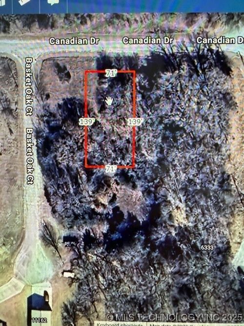 104 Court St, Caddo, OK, 74729-2002 | Card Image