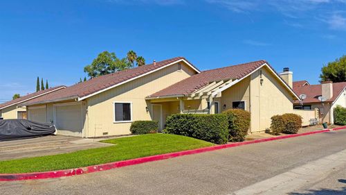 415-415 Acacia St, Tracy, CA, 95376-3180 | Card Image