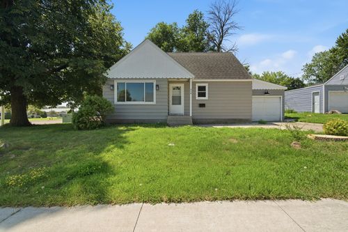 954 Victoria St, Fairmont, MN, 56031-4354 | Card Image
