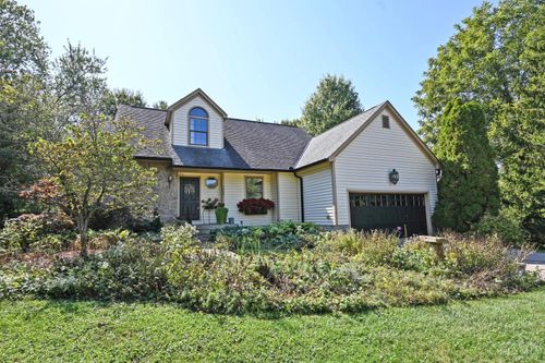 7325 State Rd, Anderson Twp, OH, 45230-2175 | Card Image