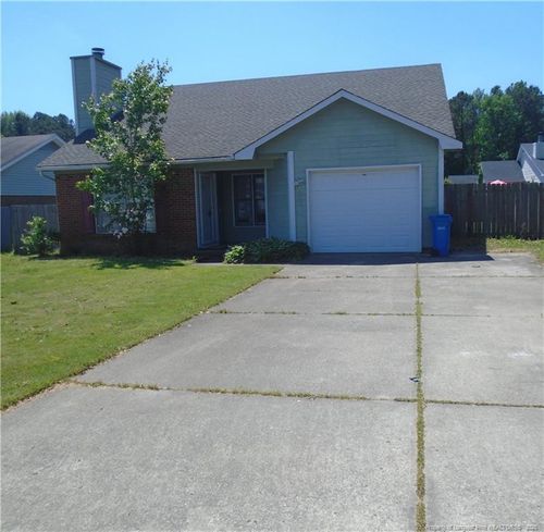 5595 Quietwood Pl, Fayetteville, NC, 28304-4833 | Card Image
