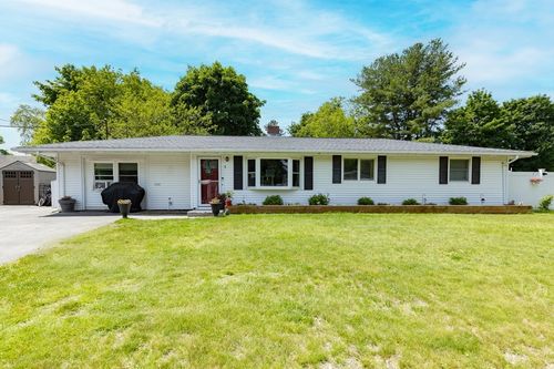 8 Andover Rd, Beverly, MA, 01915-1648 | Card Image