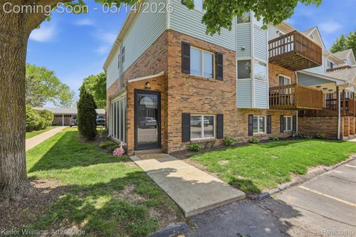 174 Pinewood Cir, Plymouth, MI, 48170 | Card Image